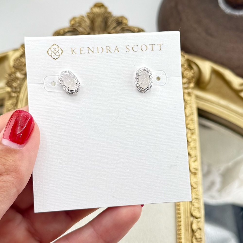 ✨ Kendra Scott Emilie Stud Earrings in Platinum Drusy - Picture 5 of 7